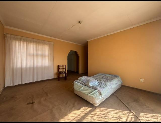 5 BEDROOM HOUSE FOR SALE IN BEDWORTH PARK